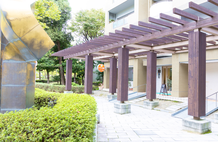 アイランドセンター駅から徒歩5分